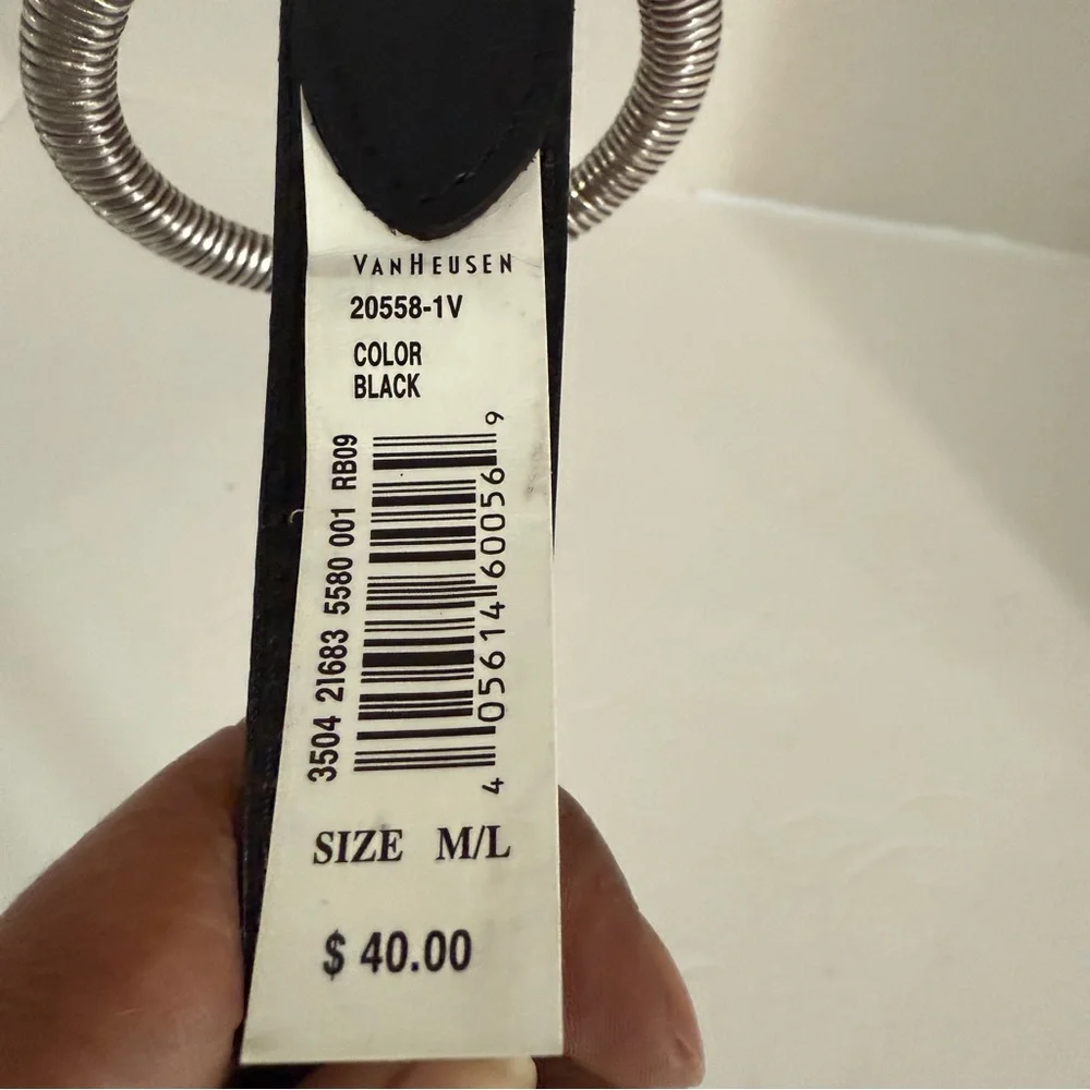 Van Heusen Black Belt with Silver Ring Detail Women’s Size M/L